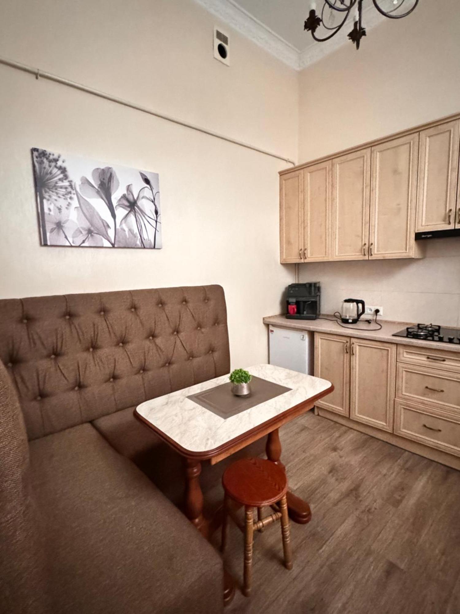 Apartamenty Kulisha 25 Lviv Luaran gambar